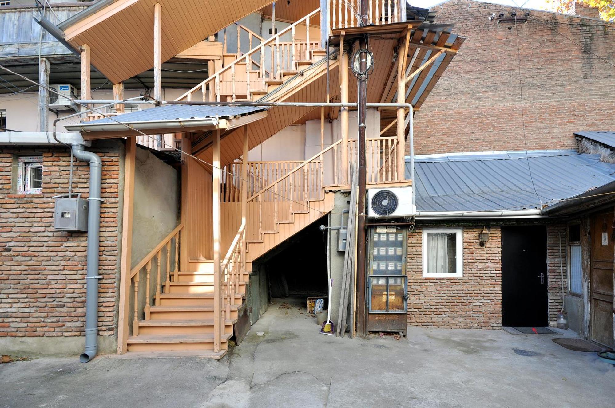 Suzi Apartments Tiflis Exterior foto